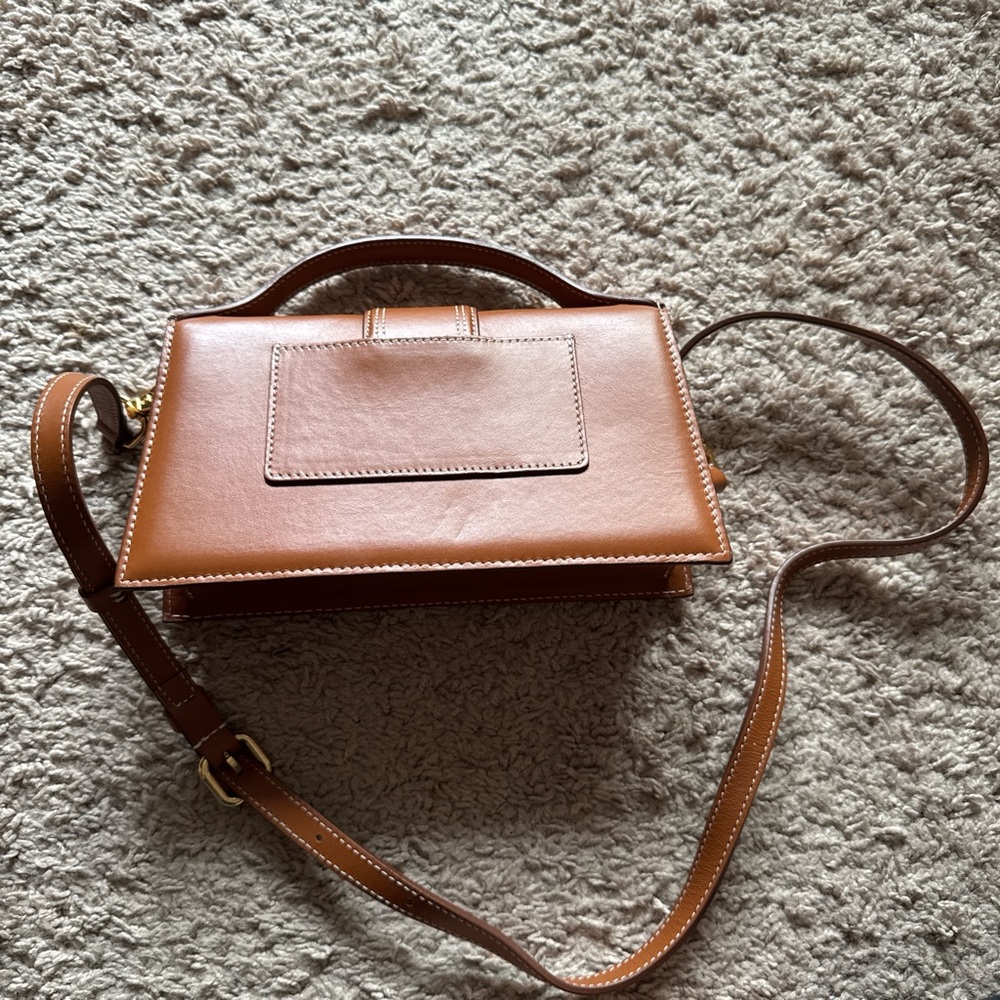 Jacquemus Tan Leather Shoulder Bag - Picture 4 of 7